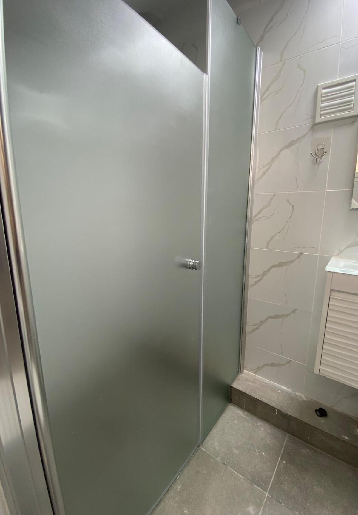 דירת גן מרווחת במיקום מעולה עם נטפליקס חינמי Apartment Ma'ale Adumim Exterior foto